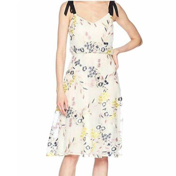 Donna Morgan V-Neck Sleeveless Blouson Back
Embroidered Mesh Dress Sz 4 yellow - Picture 3 of 13